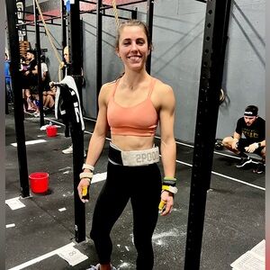 Meet your Posher, Lauren